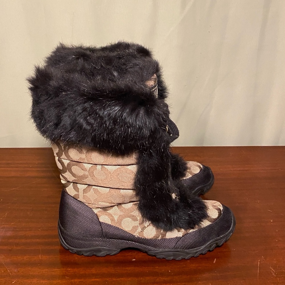 Coach Signature Logo Quitted Jacquard Fur Trim Jennie Winter Boots 6.5M